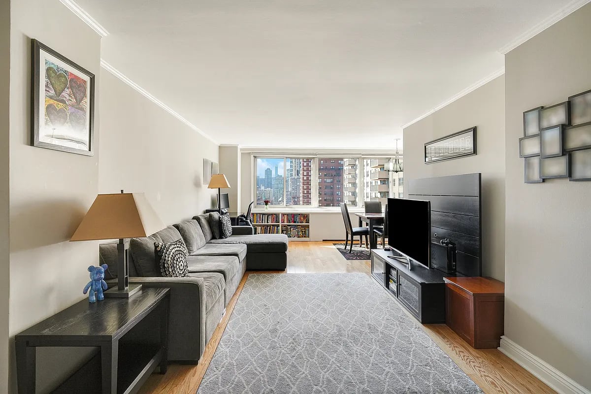 Photo for Fairmont Manor - 401 East 86th Street Cooperative in Upper East Side, Manhattan