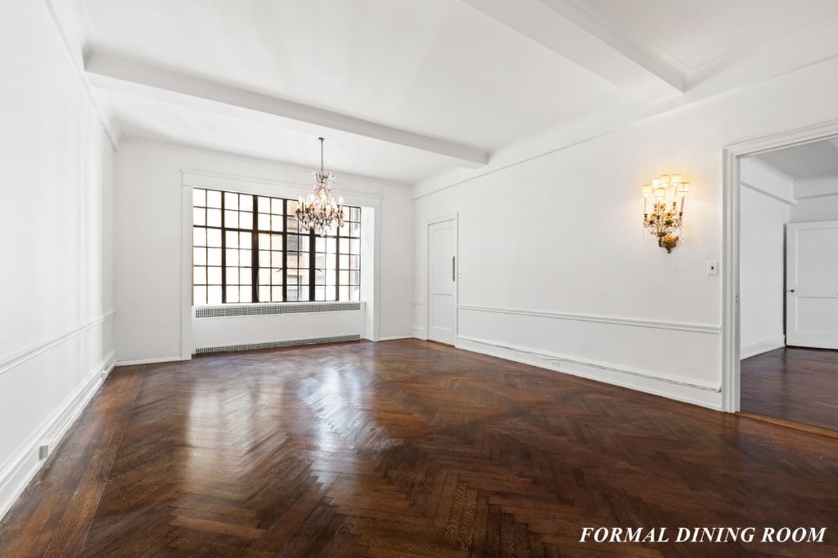 Photo for 1095 PARK AVENUE - 1095 Park Avenue Cooperative in Upper East Side, Manhattan