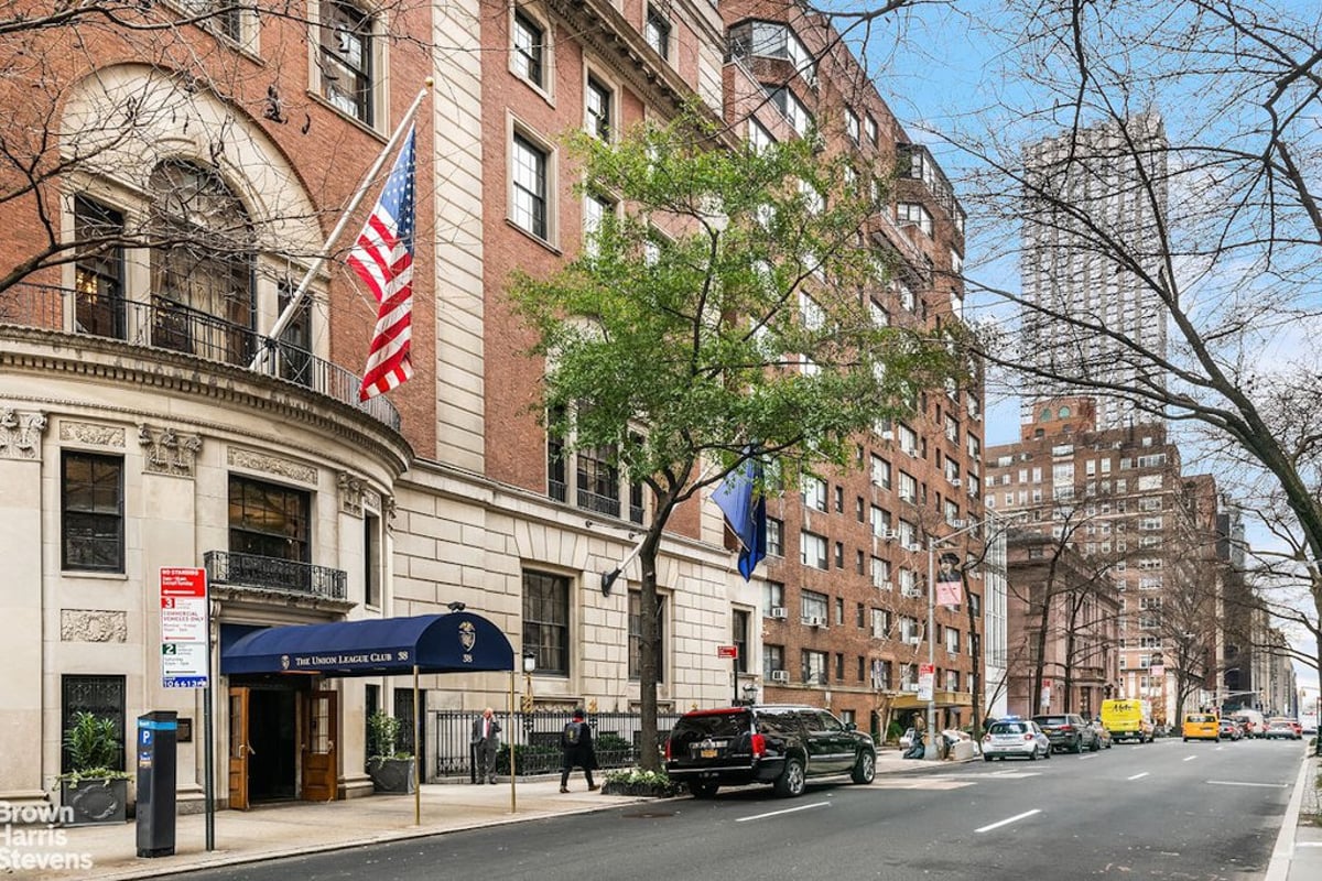 Photo for Morgan Park Condominium - 30 East 37th Street Condominium in Murray Hill, Manhattan