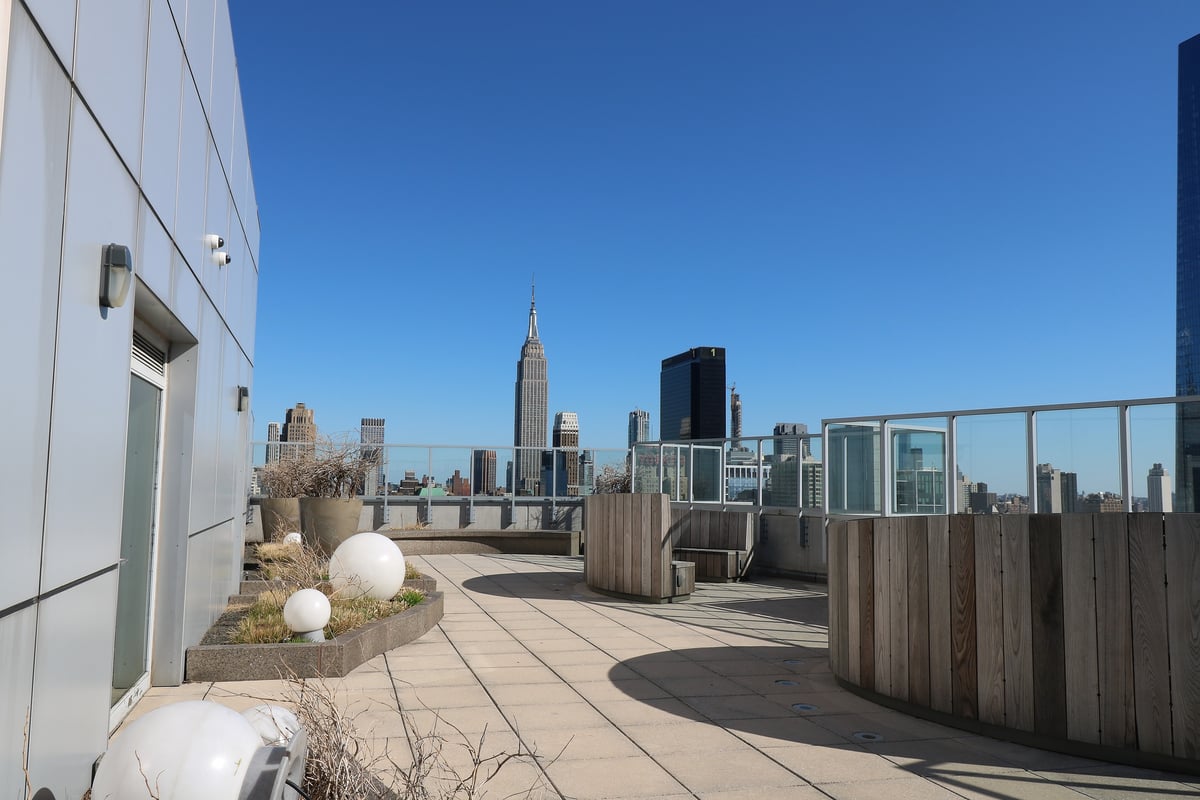 Photo for 505 WEST 37 STREET - 505 West 37th Street Rental Building in Hudson Yards, Manhattan