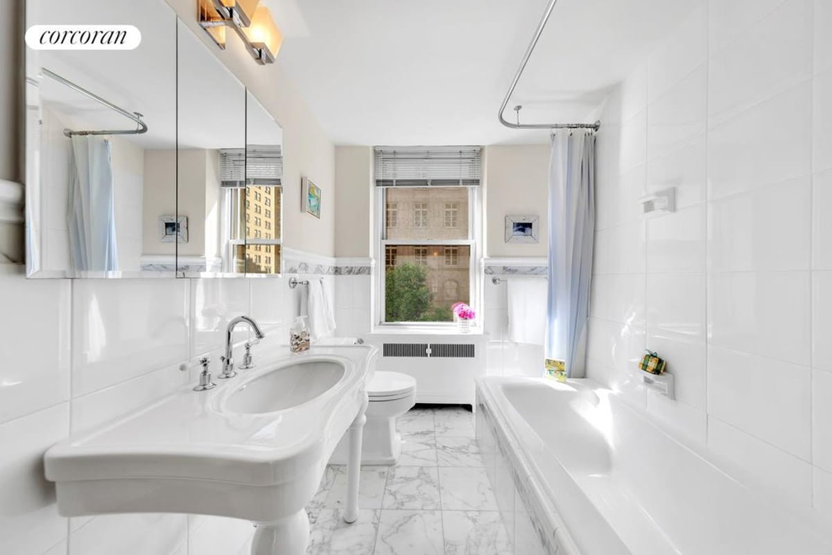 Photo for 49 EAST 86 STREET - 49 East 86th Street Cooperative in Upper East Side, Manhattan