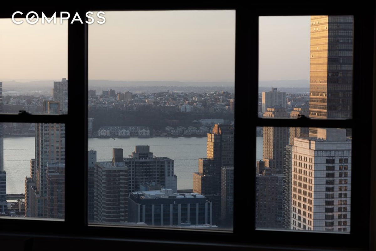 Photo for One Lincoln Plaza - 20 West 64th Street Condominium in Upper West Side, Manhattan