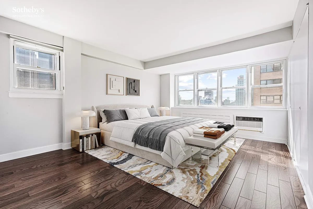 Photo for 155 East 38th Street - 155 East 38th Street Condominium in Murray Hill, Manhattan