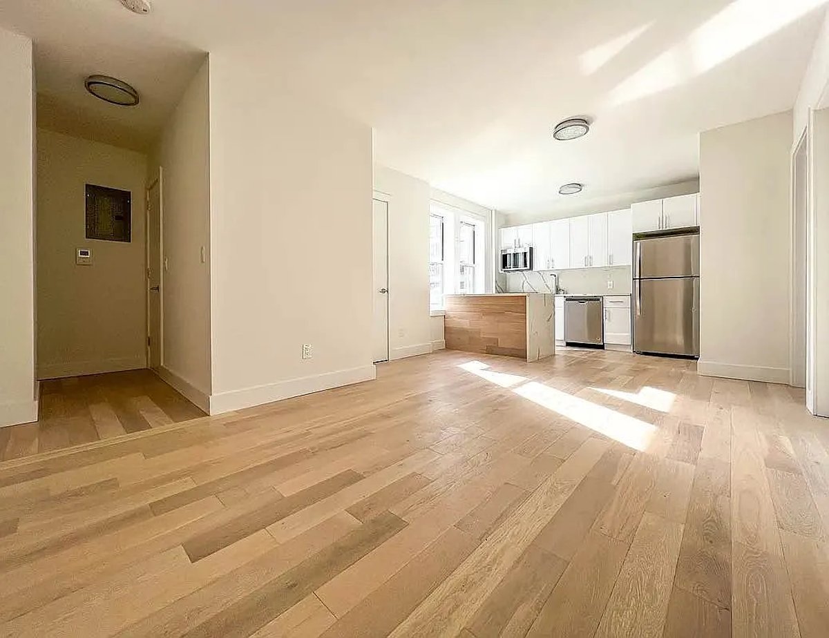 Photo for 210 West 10th Street - 210 West 10th Street Rental Building in West Village, Manhattan