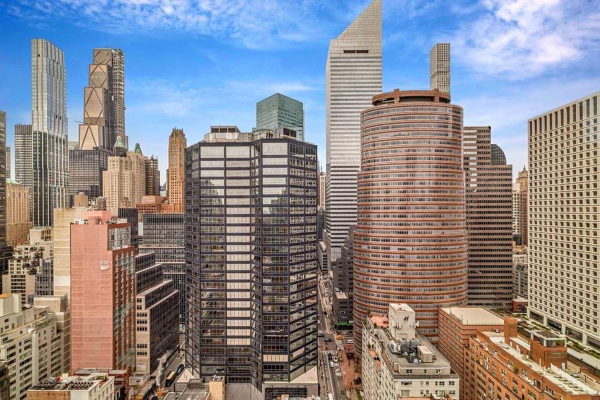 Photo for The Veneto - 250 East 53rd Street Condominium in Midtown East, Manhattan