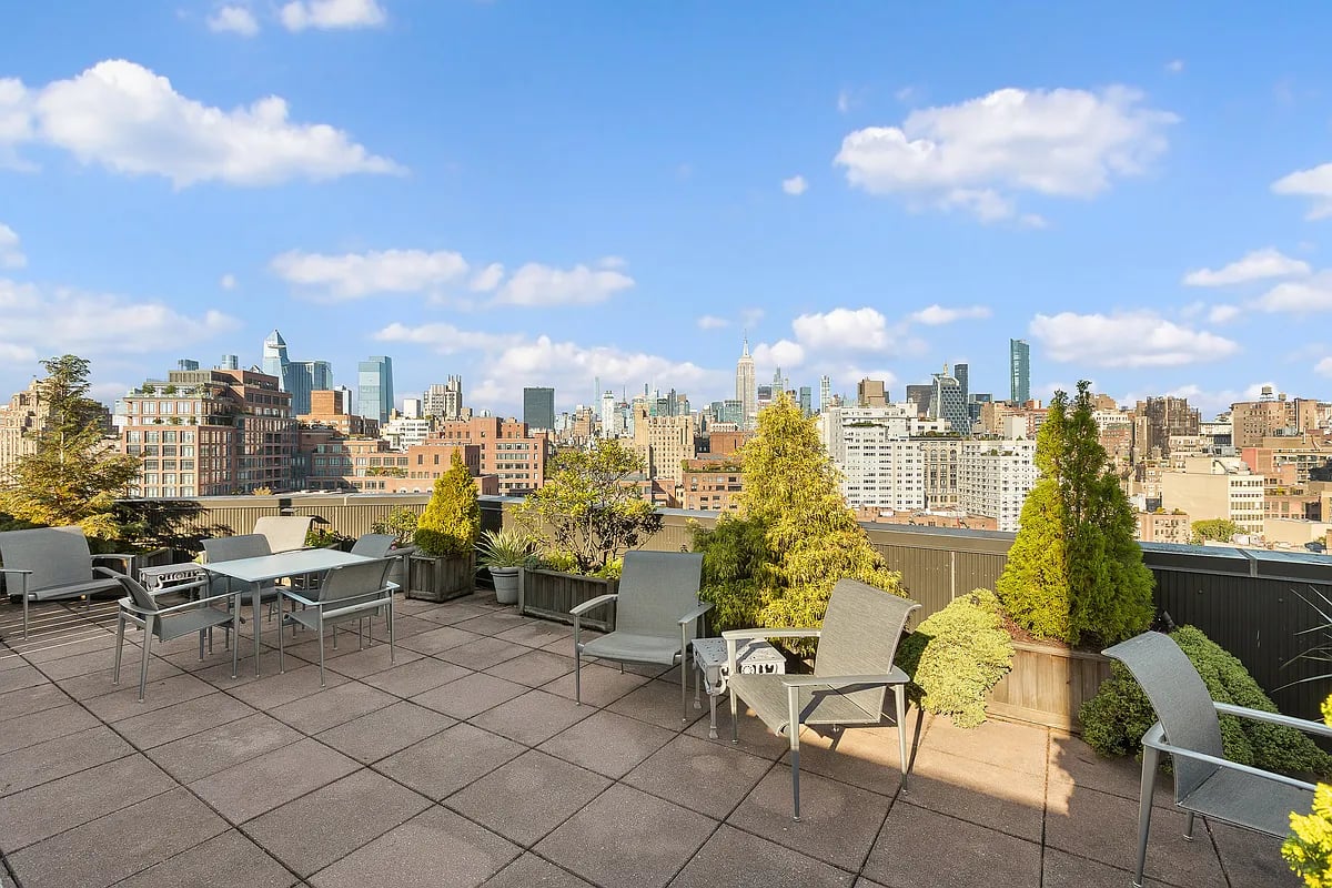 Photo for The Vermeer - 77 Seventh Avenue Cooperative in Chelsea, Manhattan