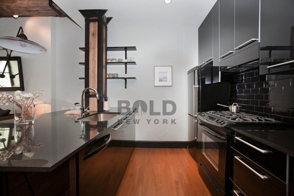 Photo for 487 KEAP STREET - 487 Keap Street Rental Building in Williamsburg, Brooklyn