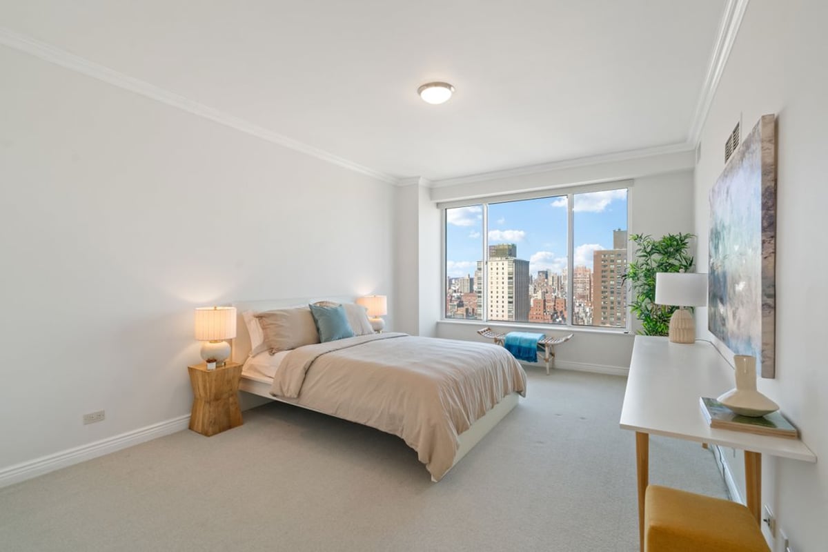 Photo for 200 East 69th Street - 200 East 69th Street Condominium in Upper East Side, Manhattan