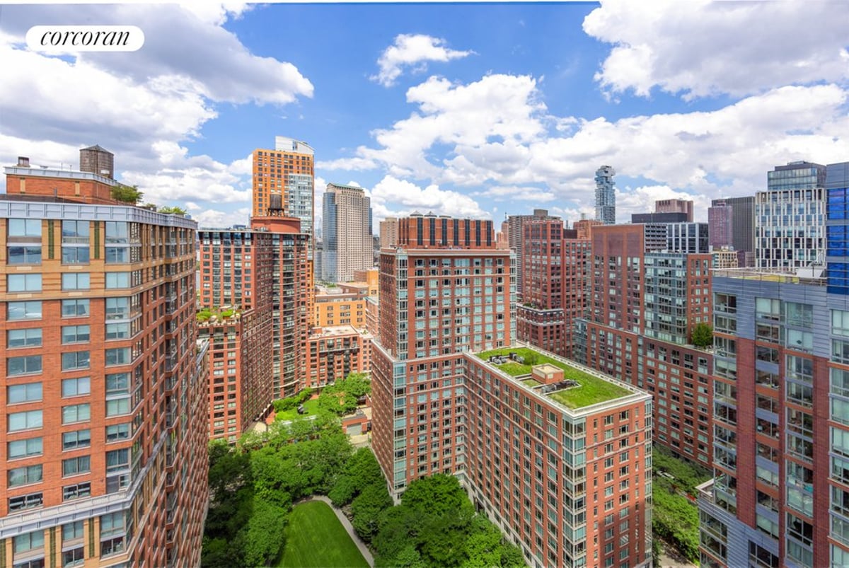 Photo for The Solaire - 20 River Terrace Condominium in Battery Park City, Manhattan