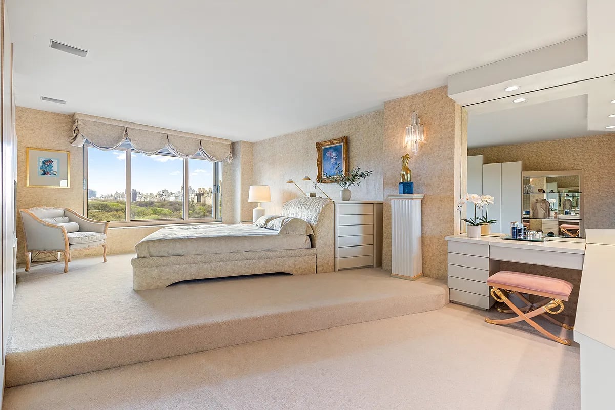 Photo for Trump Parc - 106 Central Park South Condominium in Midtown, Manhattan