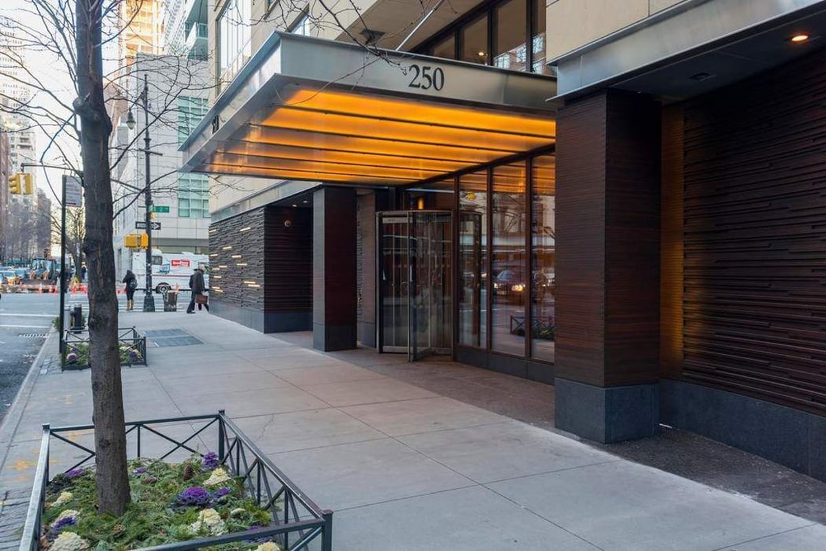 Photo for The Veneto - 250 East 53rd Street Condominium in Midtown East, Manhattan