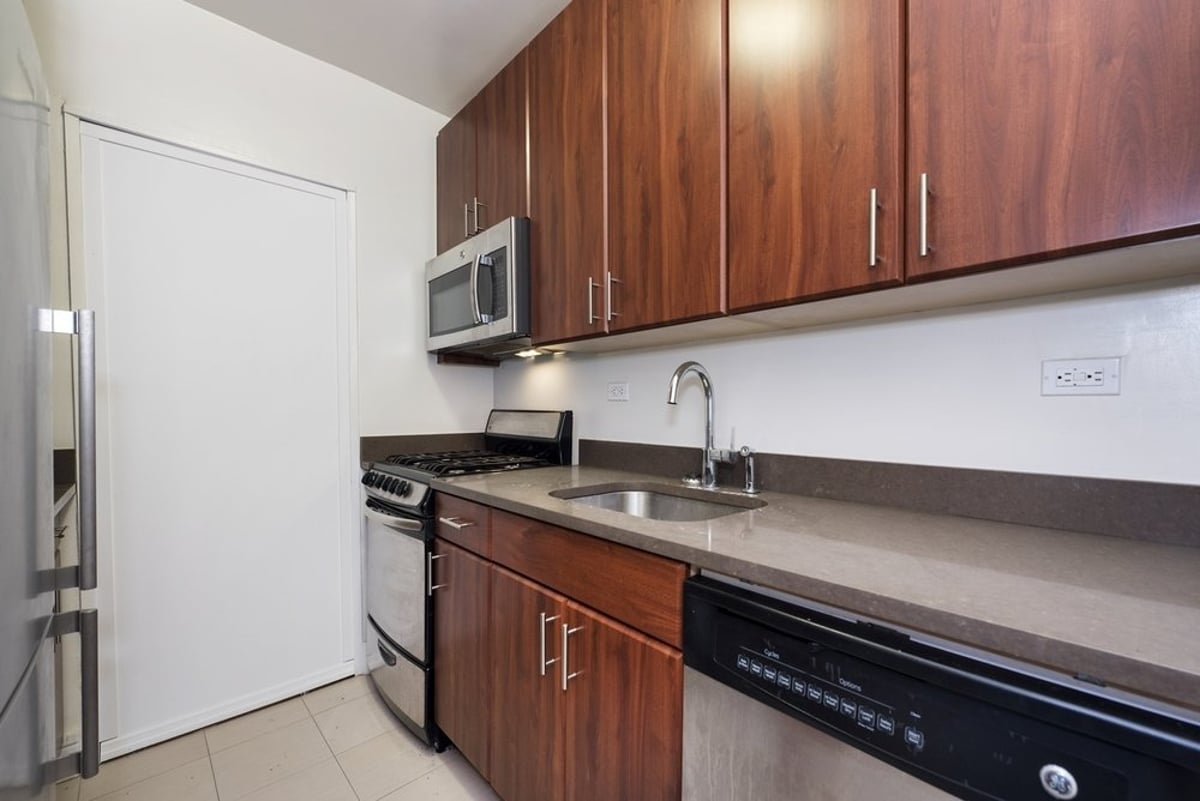 Photo for 150 EAST 37 STREET - 148 East 37th Street Condominium in Murray Hill, Manhattan