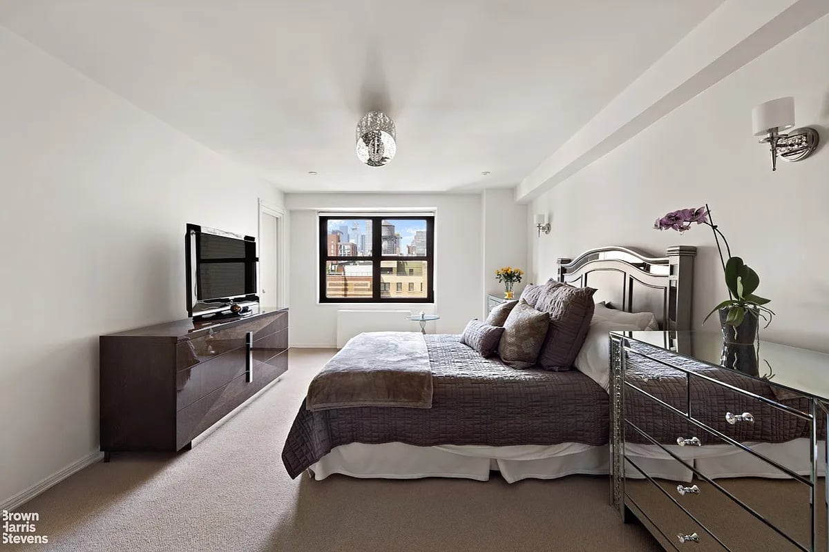 Photo for 160 East 38th Street - 160 East 38th Street Cooperative in Murray Hill, Manhattan