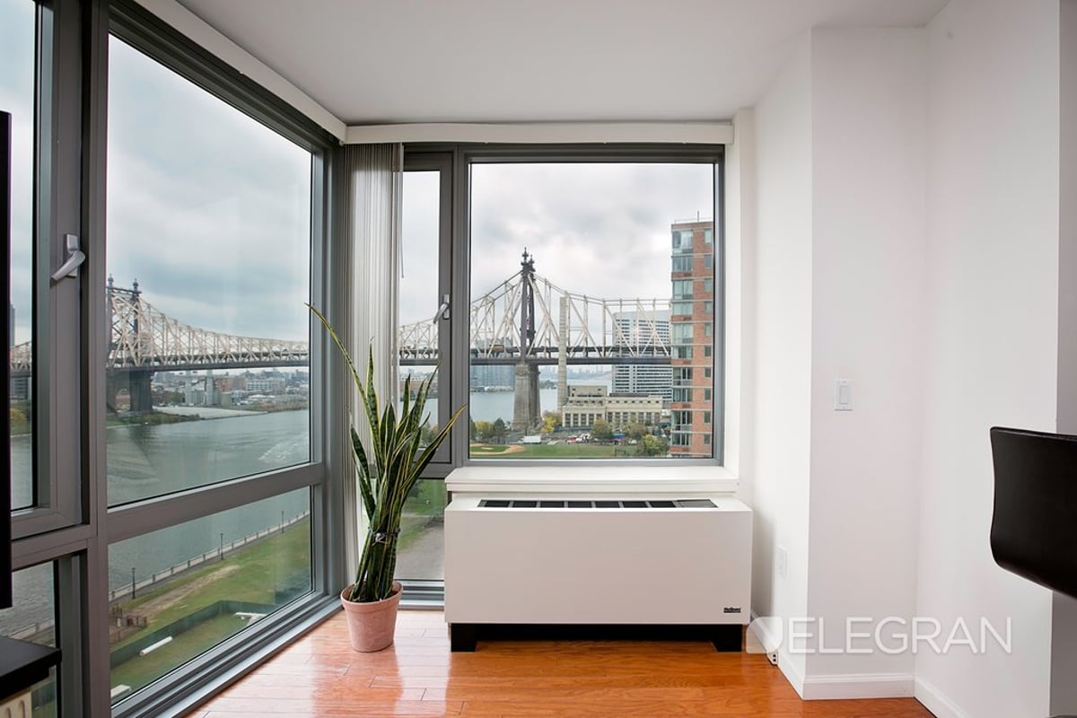 Photo for Island House - 455 Main Street Condominium in Roosevelt Island, Manhattan