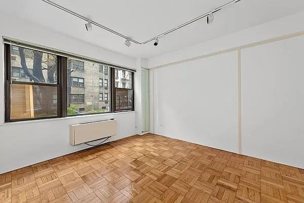 Photo for 240 East 46th Street - 240 East 46th Street Condominium in Midtown East, Manhattan
