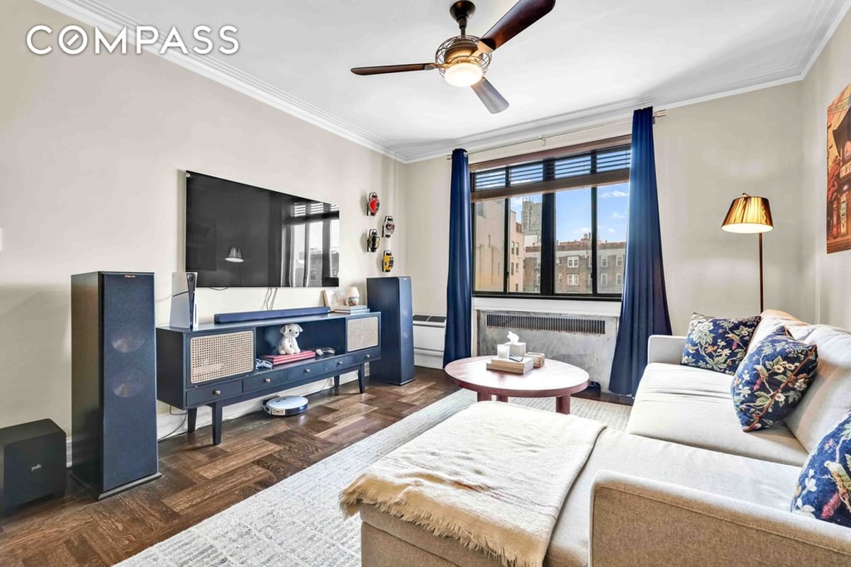 Photo for Chelsea Gardens - 250 West 24th Street & 255 West 23rd Street Cooperative in Chelsea, Manhattan