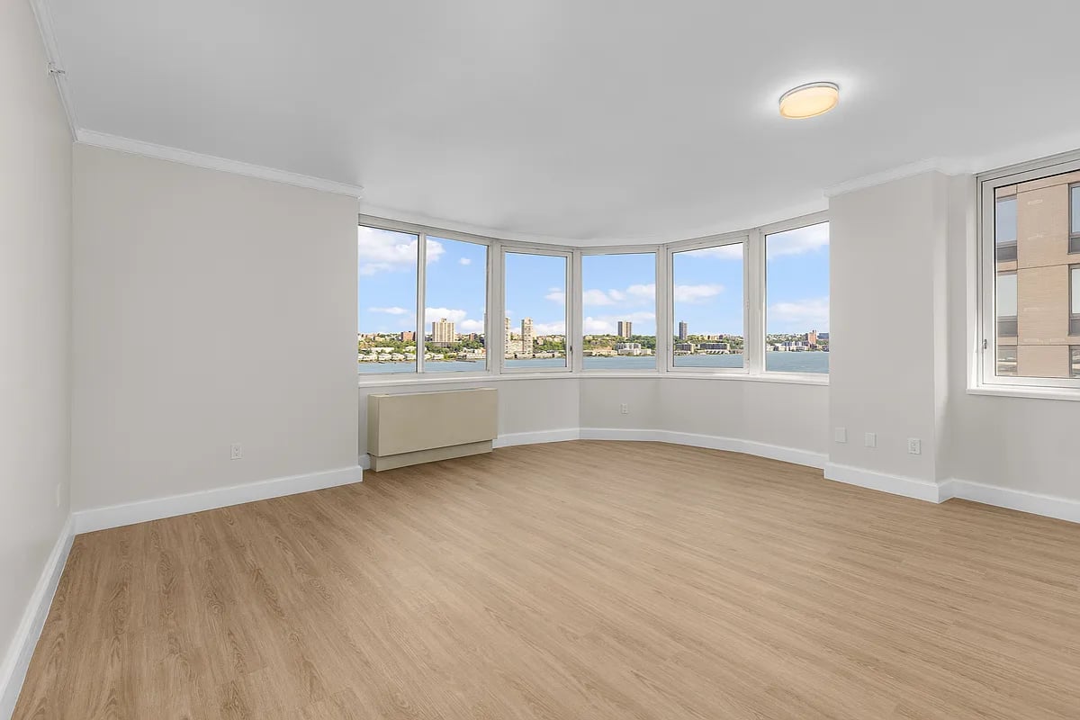 Photo for 140 Riverside Boulevard - 140 Riverside Boulevard Rental Building in Lincoln Square, Manhattan