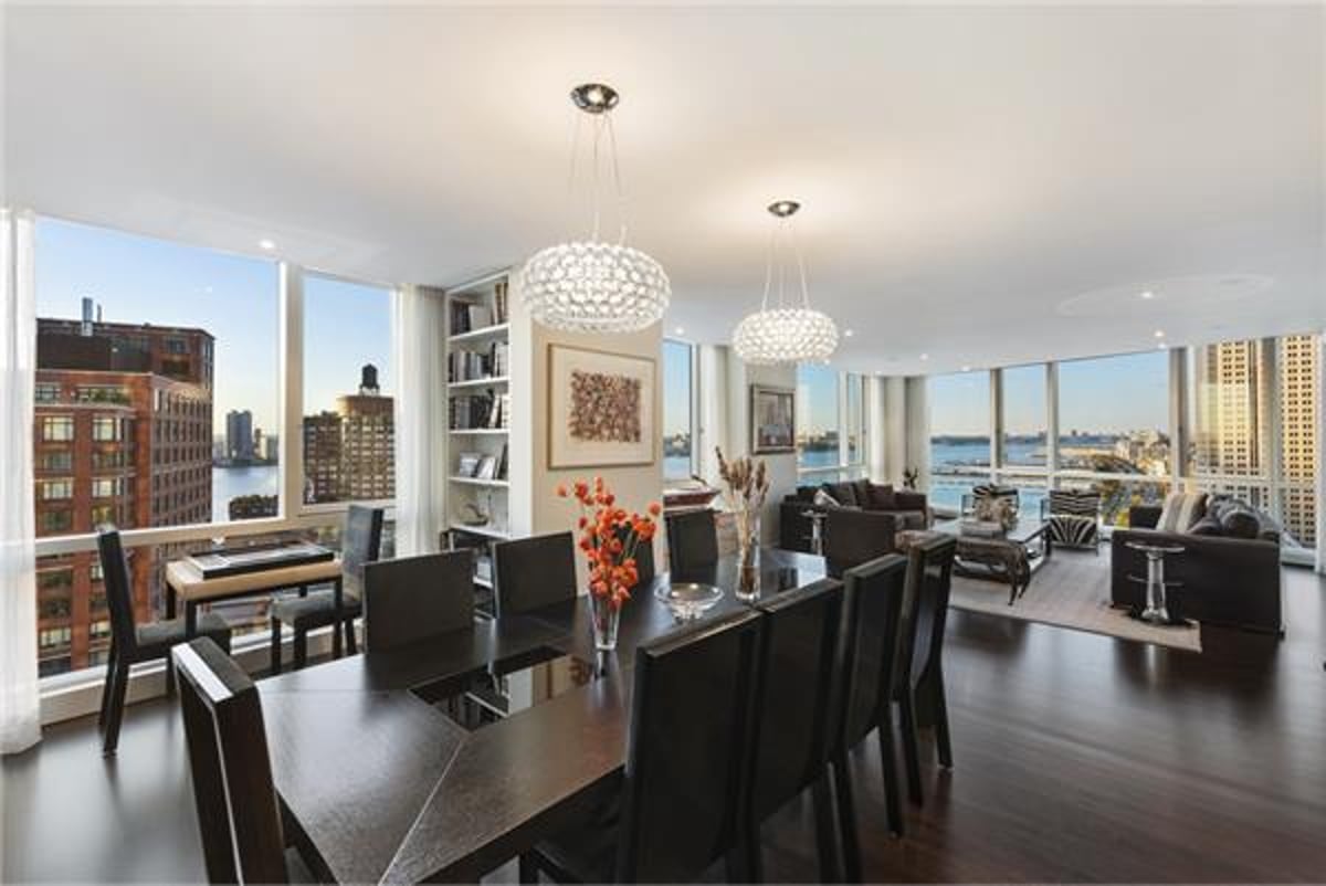 Photo for 200 Chambers Street - 200 Chambers Street Condominium in Tribeca, Manhattan