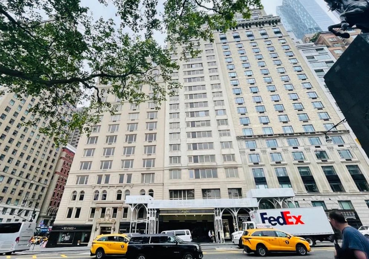 Photo for Trump Parc - 106 Central Park South Condominium in Midtown, Manhattan