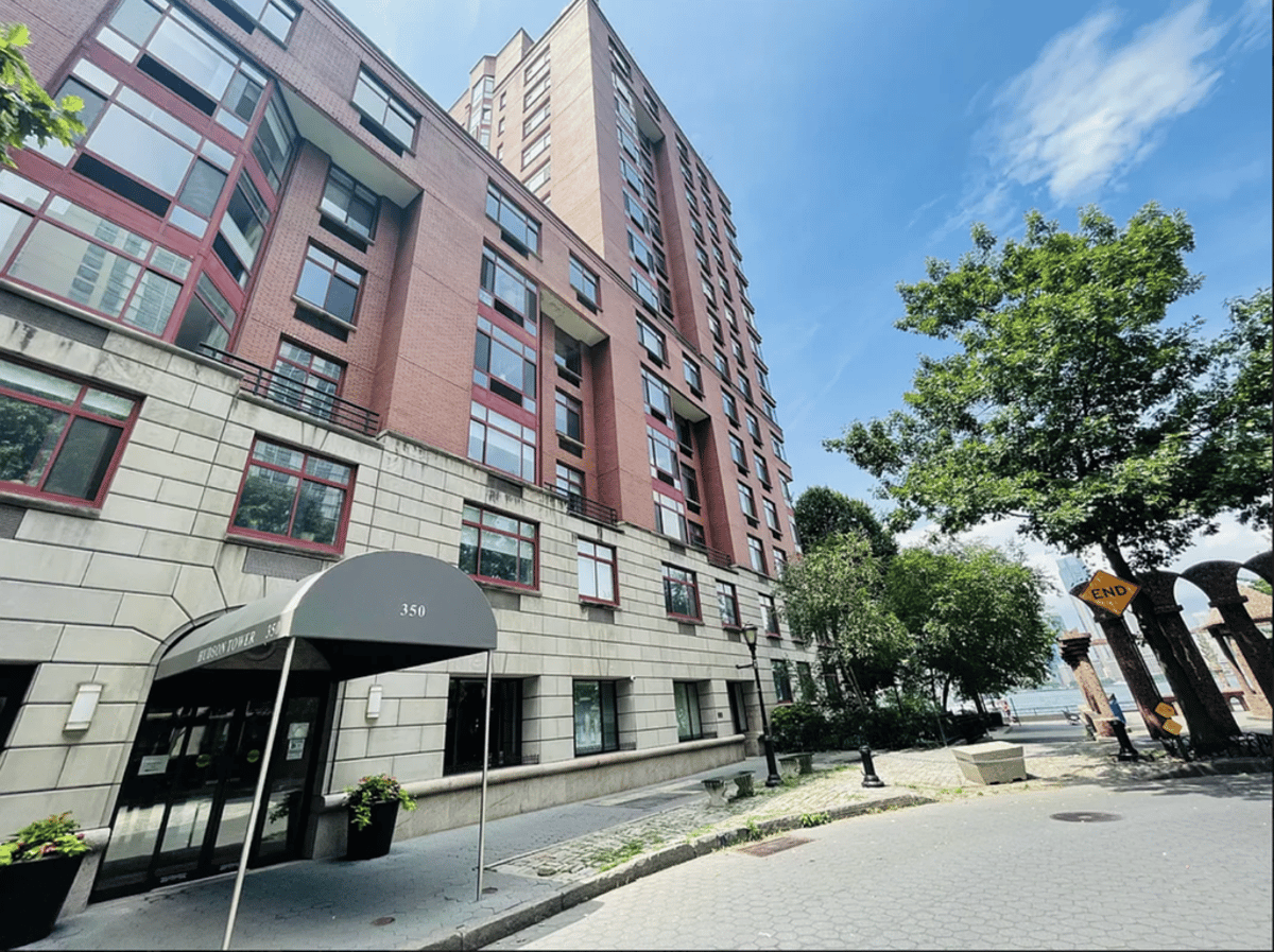 Photo for Hudson Tower - 350 Albany Street Condominium in Battery Park City, Manhattan