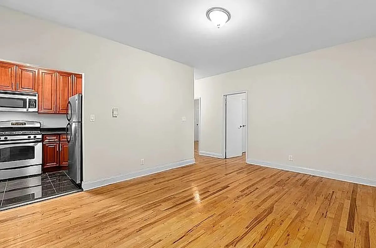 Photo for 150 W 47th Street - 150 West 47th Street Rental Building in Midtown, Manhattan