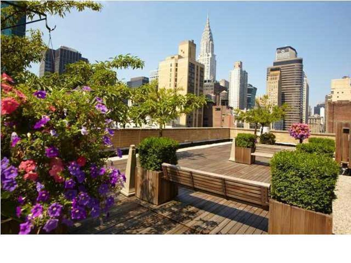 Photo for The Delegate - 301 East 45th Street Condominium in Midtown East, Manhattan