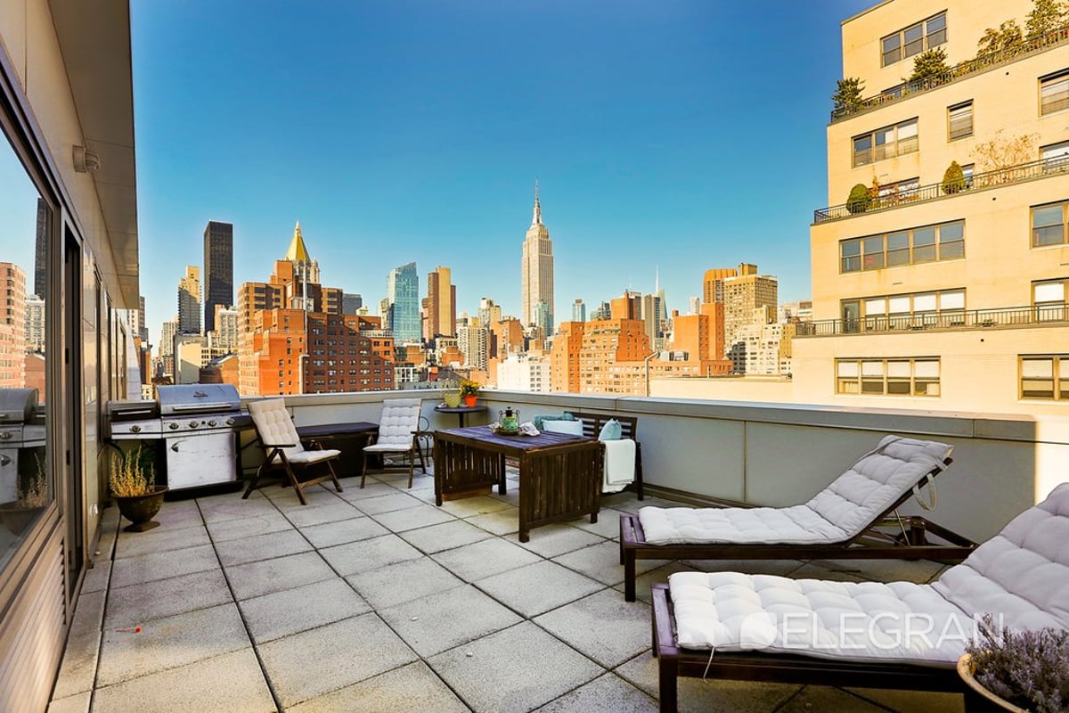 Photo for 242 East 25th Street - 242 East 25th Street Cooperative in Gramercy Park, Manhattan