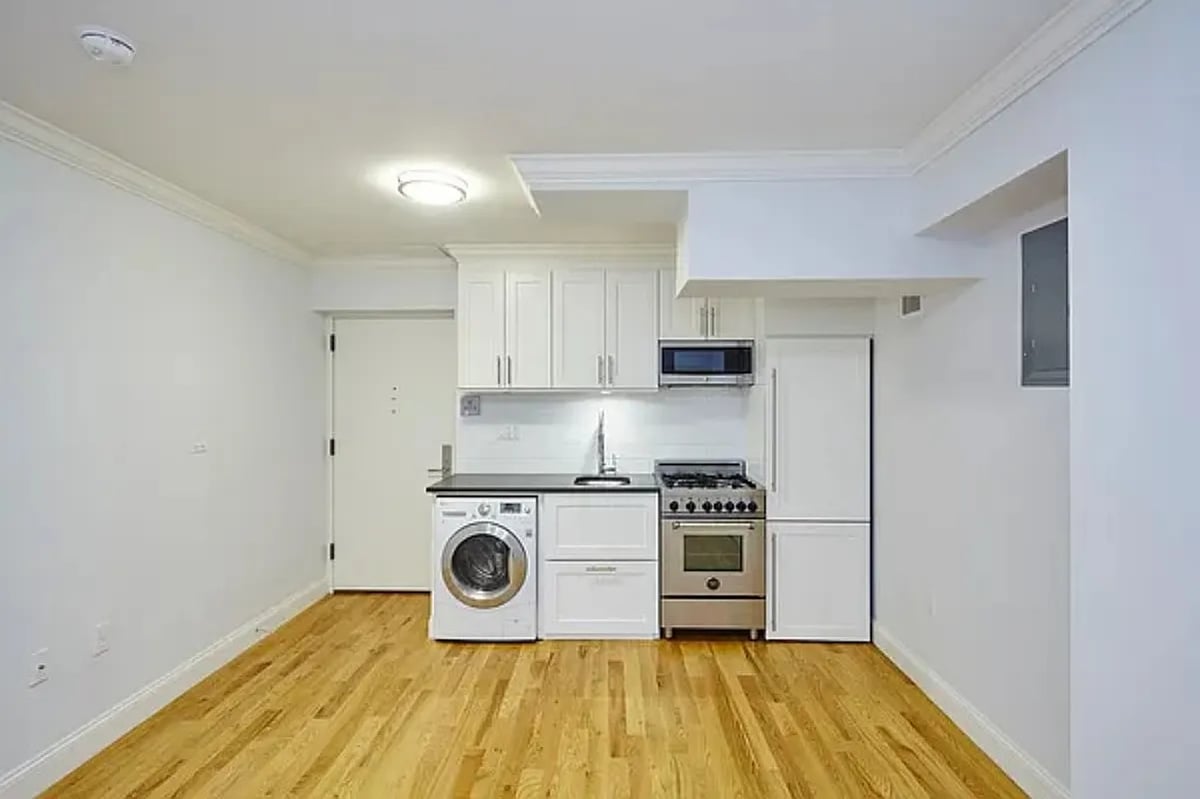 Photo for 210 East 22nd - 210 East 22nd Street Rental Building in Gramercy Park, Manhattan