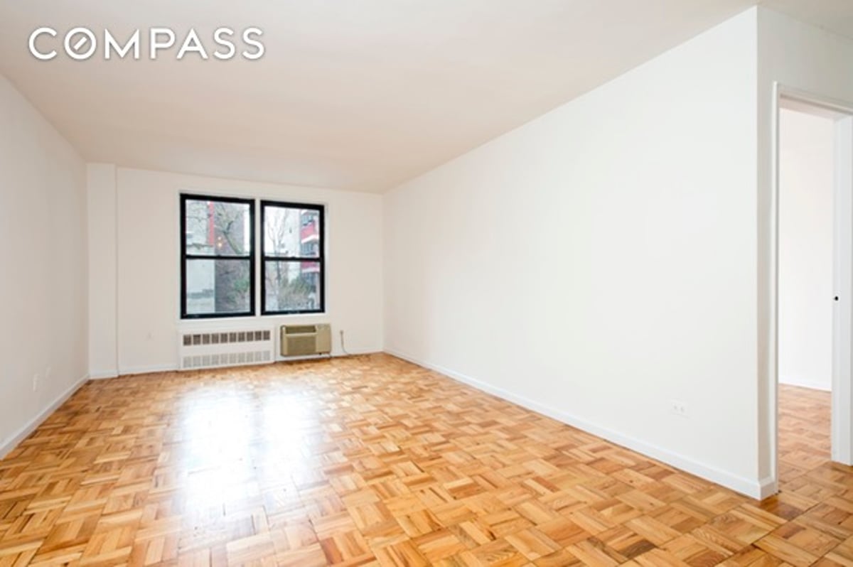 Photo for 165 Christopher Street - 165 Christopher Street Cooperative in West Village, Manhattan