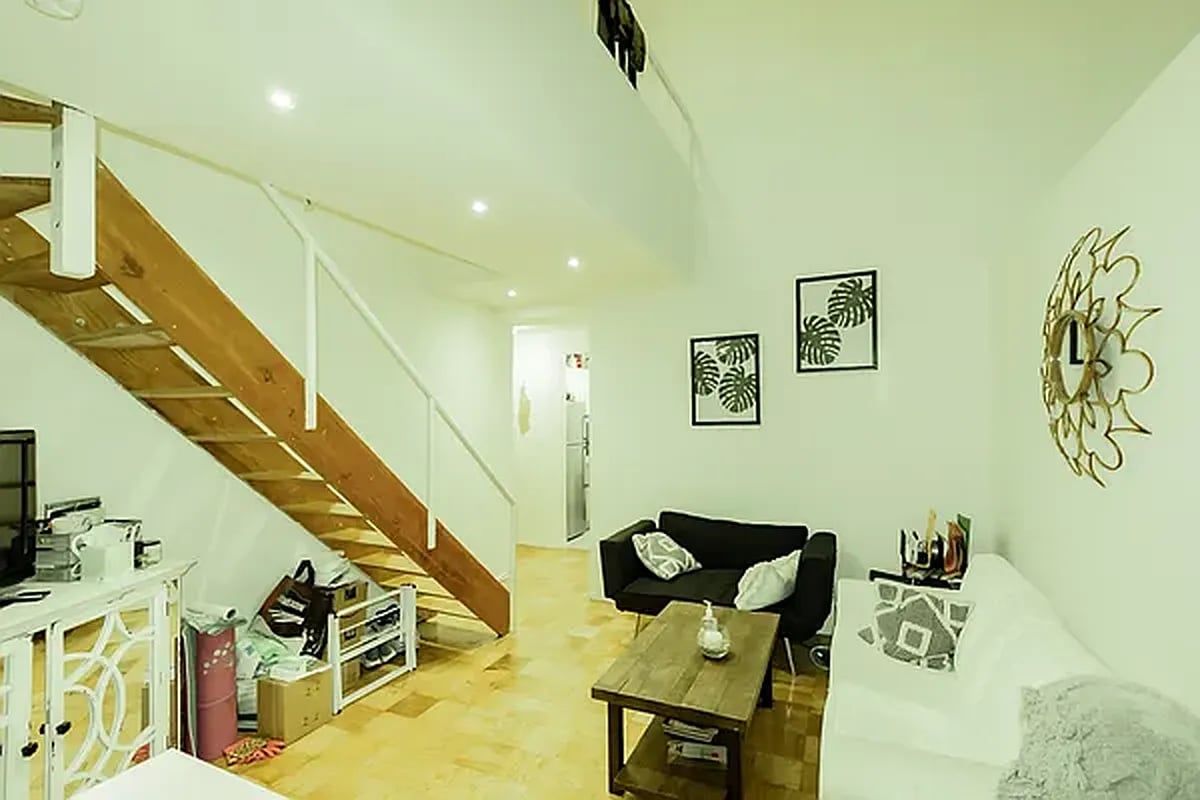 Photo for 220 EAST 24 STREET - 220 East 24th Street Rental Building in Kips Bay, Manhattan