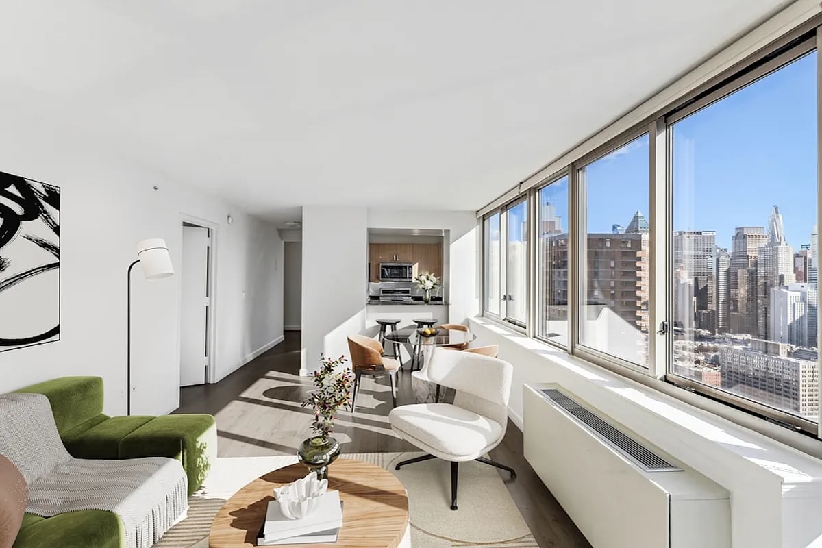 Photo for Hudson Landing - 561 10th Avenue Rental Building in Hell's Kitchen, Manhattan