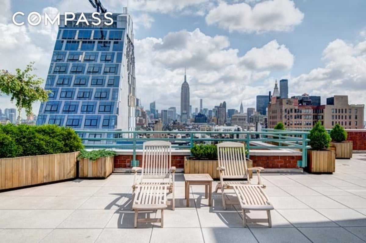 Photo for Grosvenor House - 22 West 15th Street Condominium in Greenwich Village, Manhattan