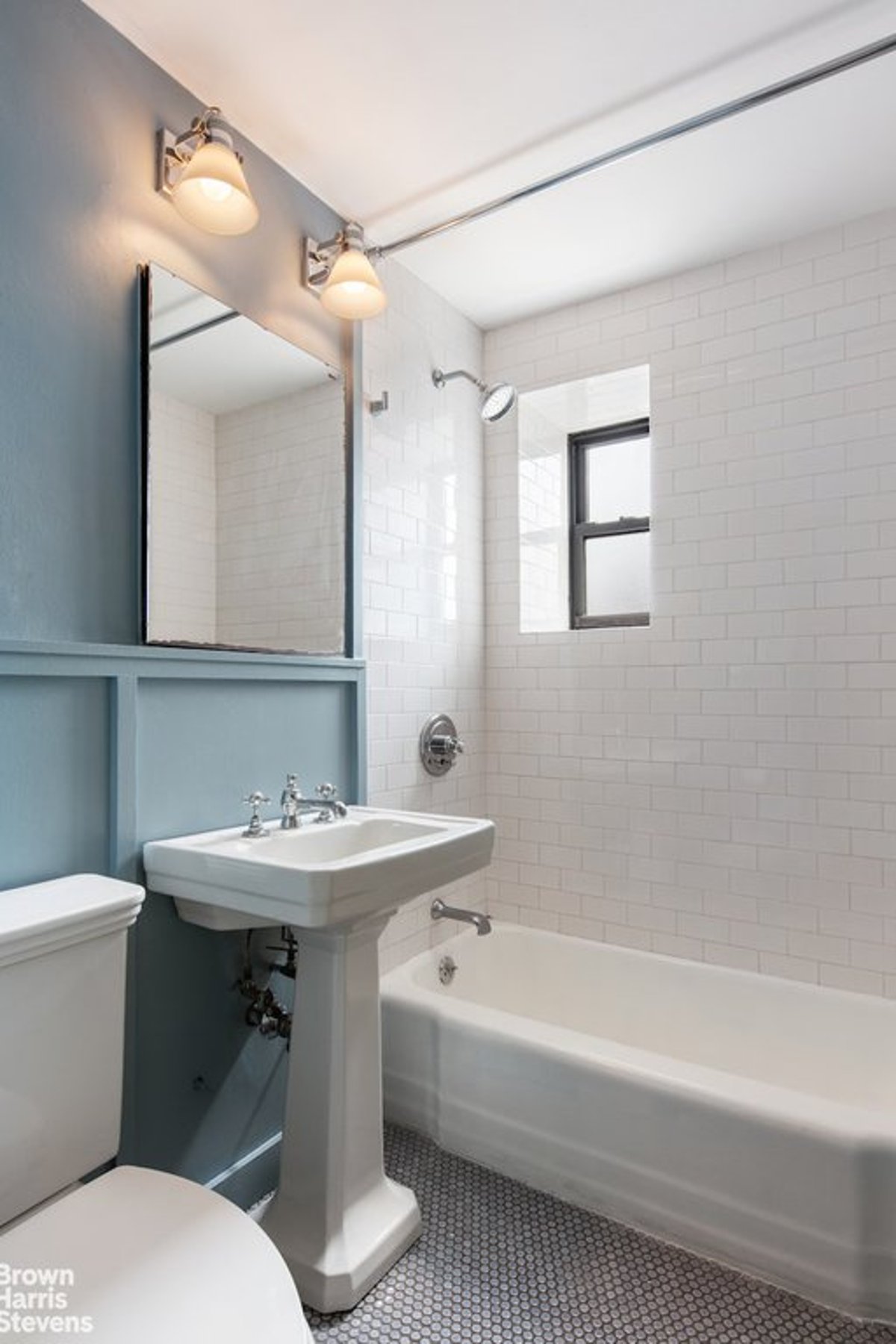 Photo for 330 3rd Avenue - 330 Third Avenue Cooperative in Gramercy Park, Manhattan