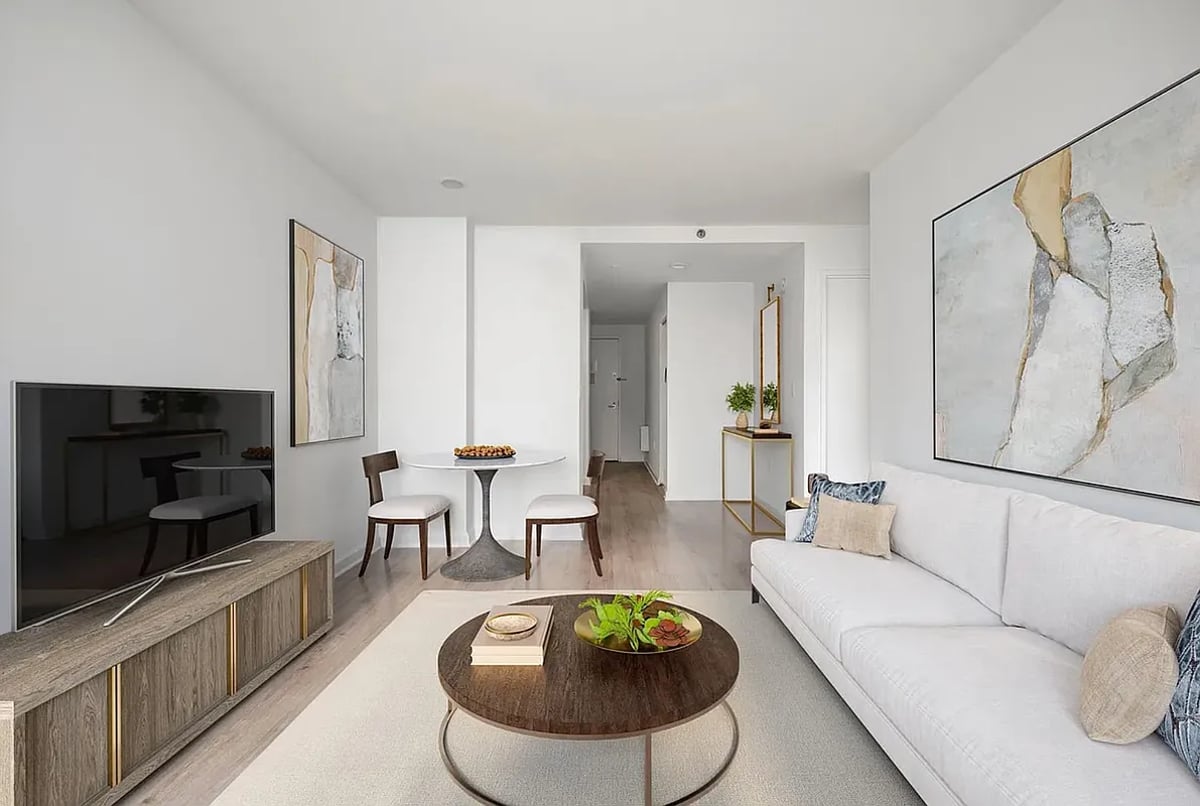 Photo for The Magellan - 35 West 33rd Street Rental Building in Midtown South, Manhattan