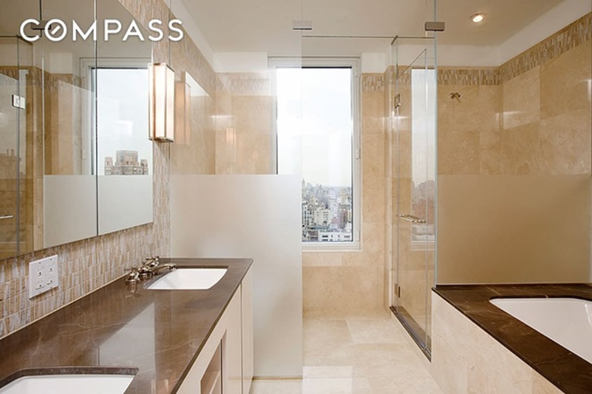 Photo for Casa 74 - 255 East 74th Street Condominium in Upper East Side, Manhattan