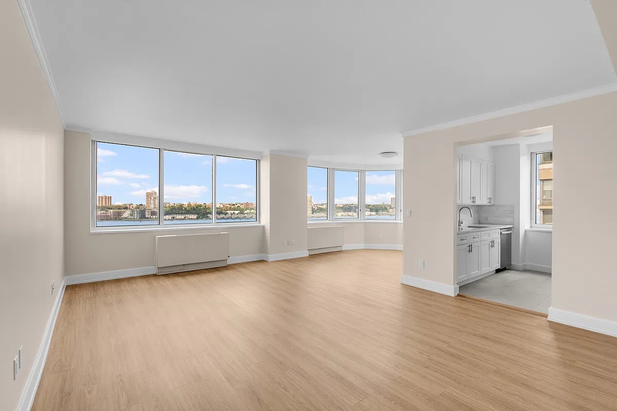 Photo for 140 Riverside Boulevard - 140 Riverside Boulevard Rental Building in Lincoln Square, Manhattan