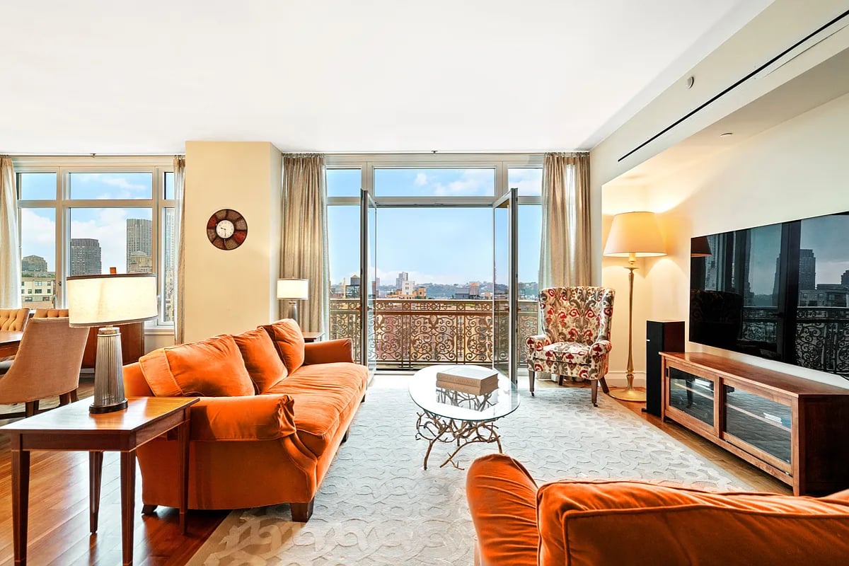 Photo for The Laureate - 2150 Broadway Condominium in Upper West Side, Manhattan