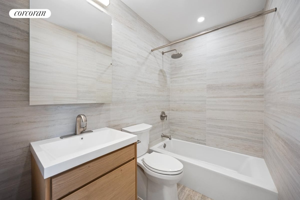 Photo for 100 United Nations Plaza - 100  United Nations Plaza Condominium in Midtown East, Manhattan