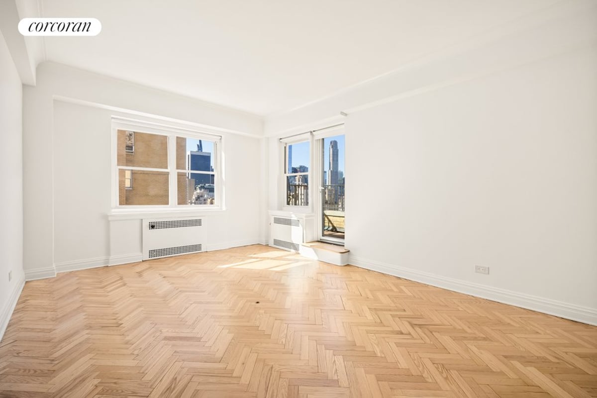 Photo for 710 Park Avenue - 710 Park Avenue Cooperative in Upper East Side, Manhattan