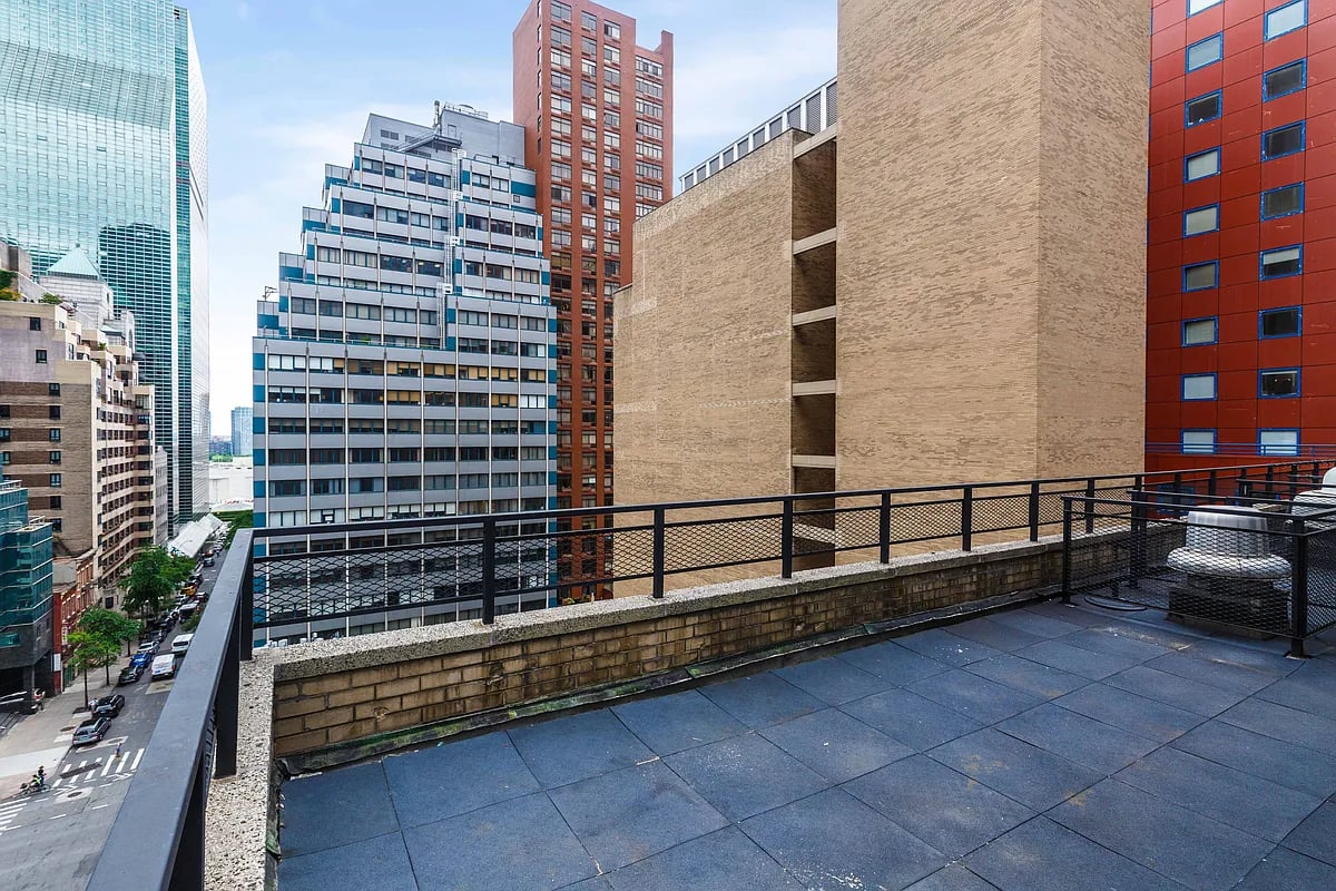 Photo for The Centra - 230 East 44th Street Rental Building in Turtle Bay, Manhattan