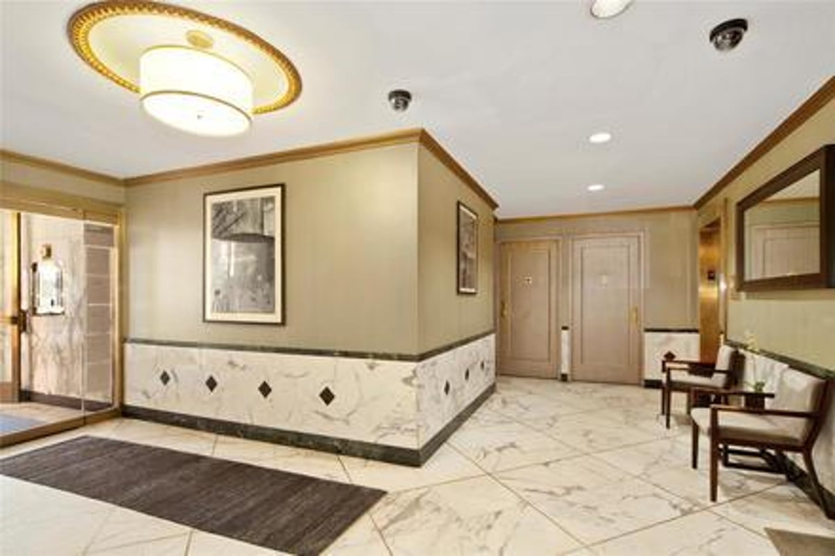 Photo for 10 West 74th Street - 10 West 74th Street Rental Building in Upper West Side, Manhattan