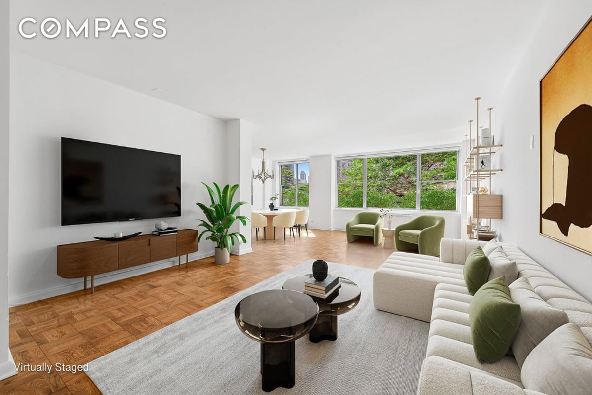 Photo for 201 EAST 62 STREET - 201 East 62nd Street Cooperative in Upper East Side, Manhattan