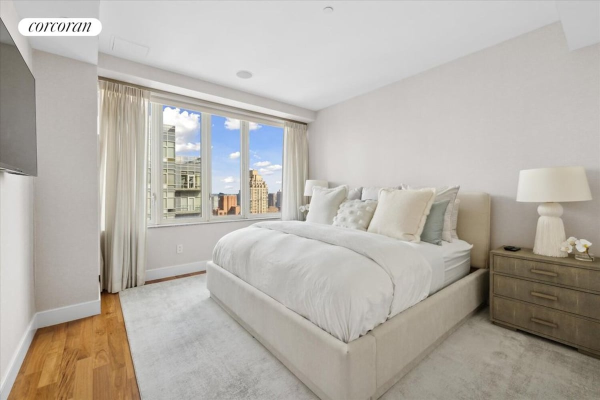 Photo for The Veneto - 250 East 53rd Street Condominium in Midtown East, Manhattan