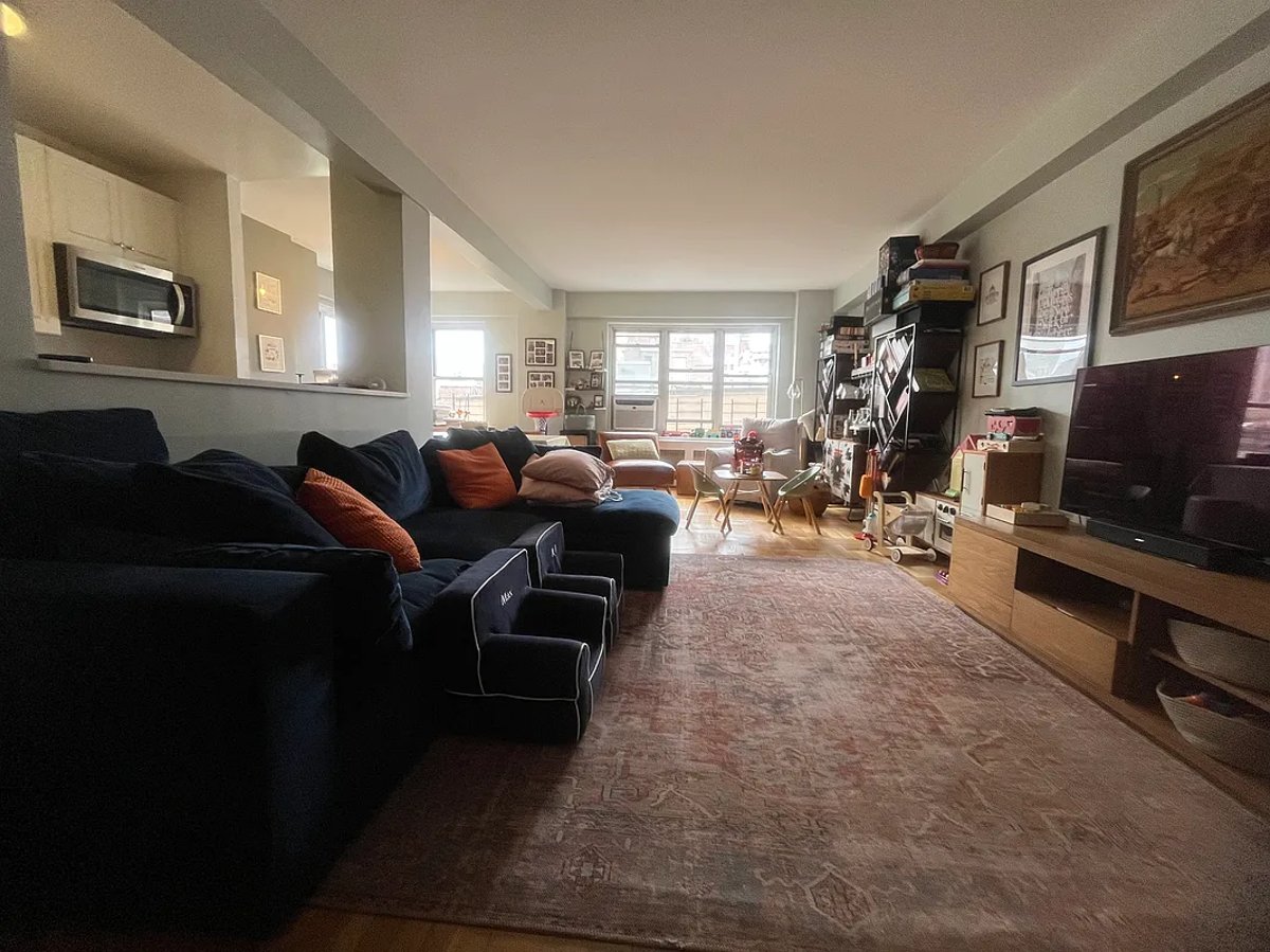 Photo for 110 EAST END AVENUE - 110 East End Avenue Rental Building in Yorkville, Manhattan