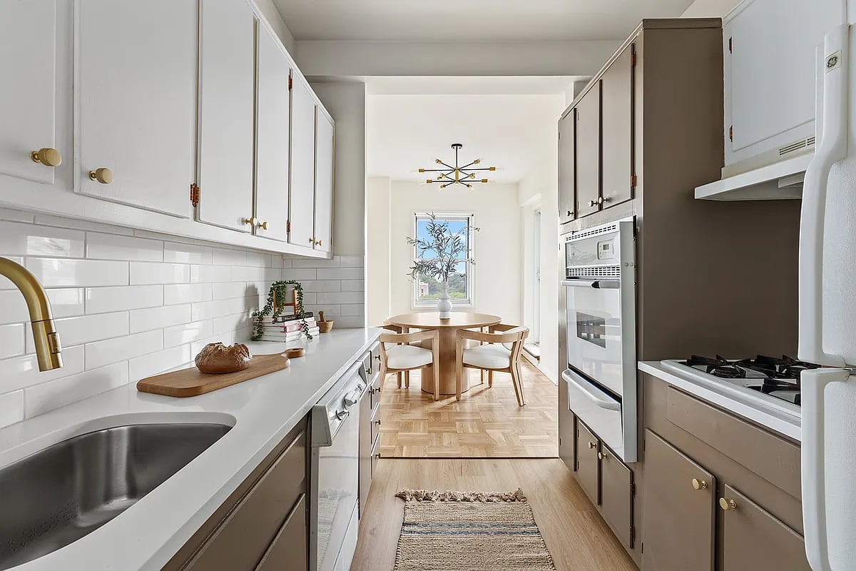 Photo for 10 Plaza Street East - 10 Plaza Street East Cooperative in Prospect Heights, Brooklyn