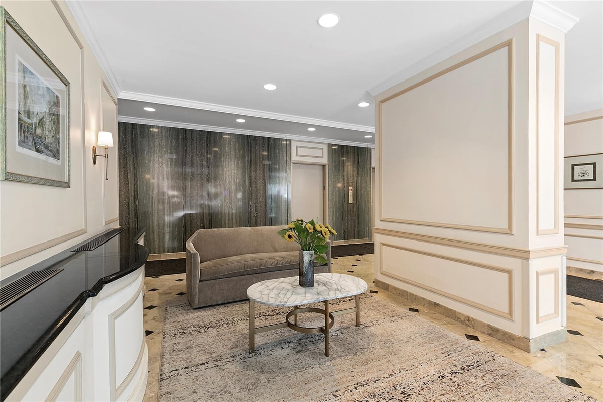 Photo for The Mayfair - 301 East 69th Street Condominium in Upper East Side, Manhattan