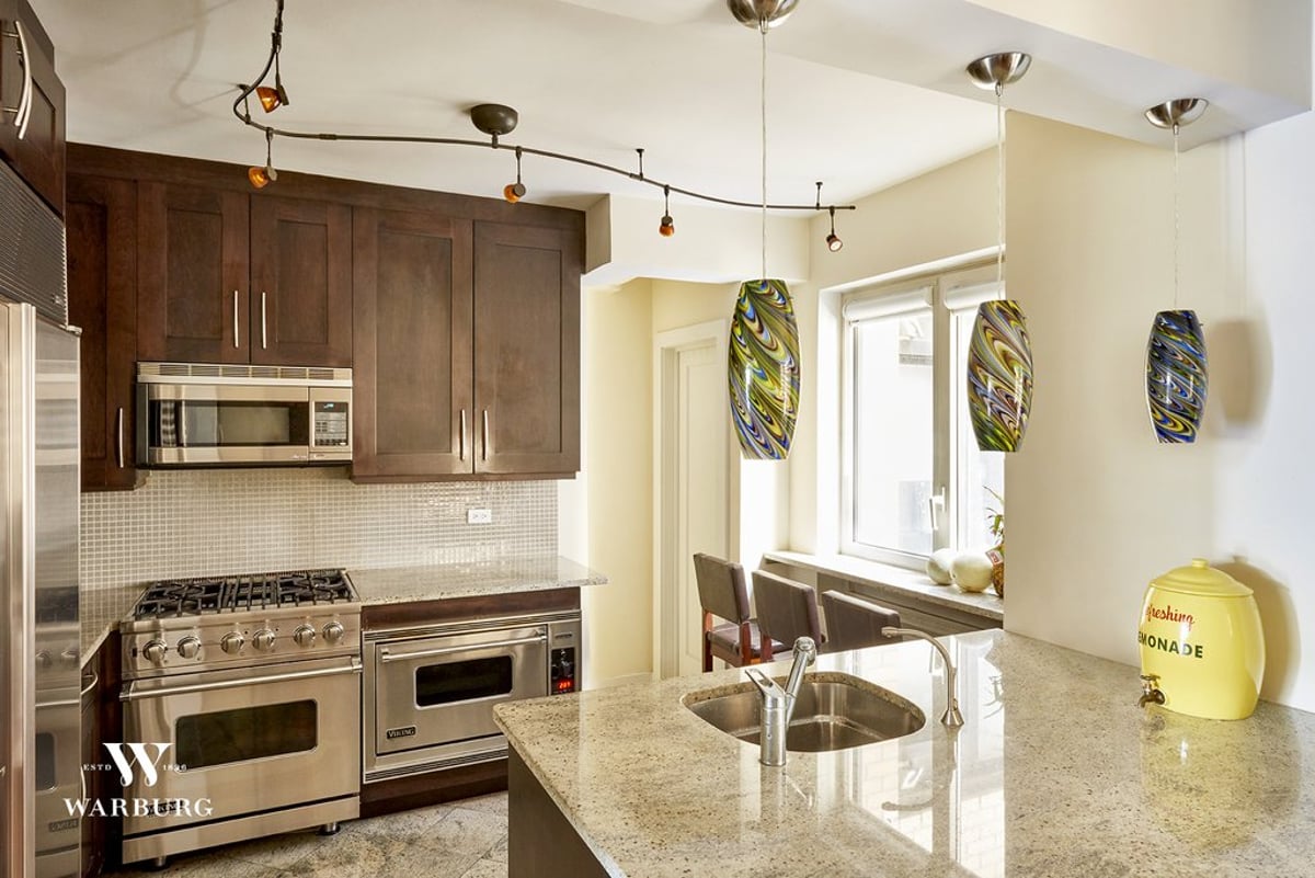 Photo for 45 East End Avenue - 45 East End Avenue Cooperative in Upper East Side, Manhattan