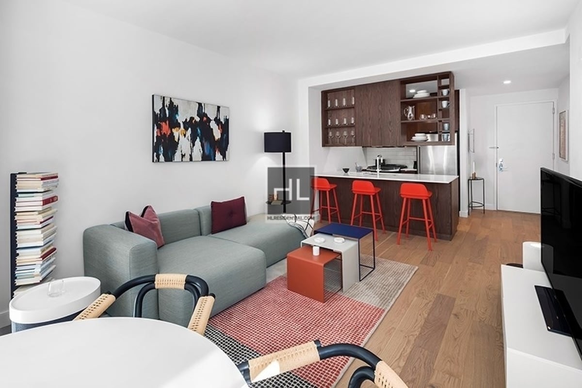 Photo for HOUSE39 - 225 East 39th Street Rental Building in Murray Hill, Manhattan