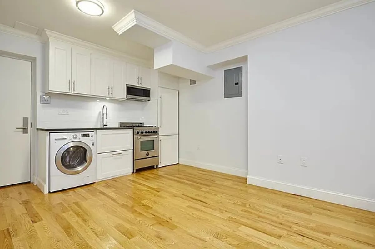 Photo for 210 East 22nd - 210 East 22nd Street Rental Building in Gramercy Park, Manhattan