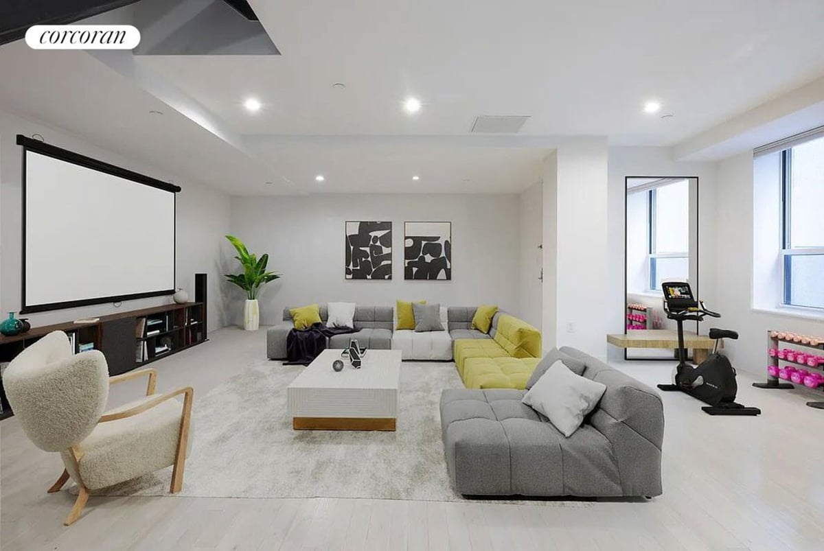 Photo for NINE52 - 416 West 52nd Street Condominium in Midtown West, Manhattan